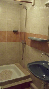 MAĎARSKO - SZOGLIGET PENZIÓN, REŠTAURÁCIA, SAUNA, VÍRIVKA, BAZÉN V TOP LOKALITE S TERASOU A GARÁŽOU.