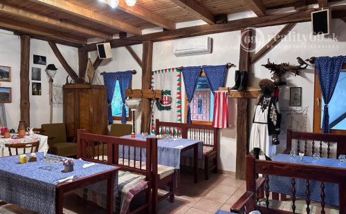 MAĎARSKO - SZOGLIGET PENZIÓN, REŠTAURÁCIA, SAUNA, VÍRIVKA, BAZÉN V TOP LOKALITE S TERASOU A GARÁŽOU.