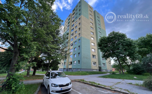 NOVÁ CENA - KVP - WURMOVA - 3 IZBOVÝ PO KOMPLETNEJ REKONŠTRUKCII 65 M2, LODŽIA.