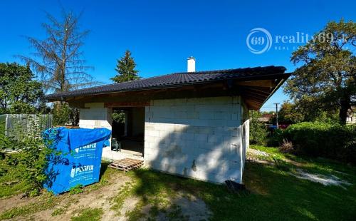 ĎURKOV - EXKLUZÍVNY 4 IZBOVÝ BUNGALOV V PEKNOM PROSTREDÍ.