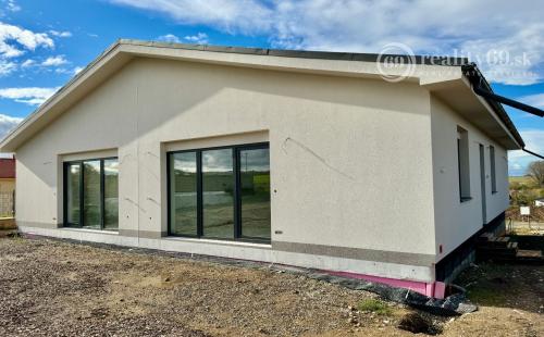 BELŽA - HOLODOM - KVALITNÁ  NOVOSTAVBA 4 IZBOVÉHO RD.