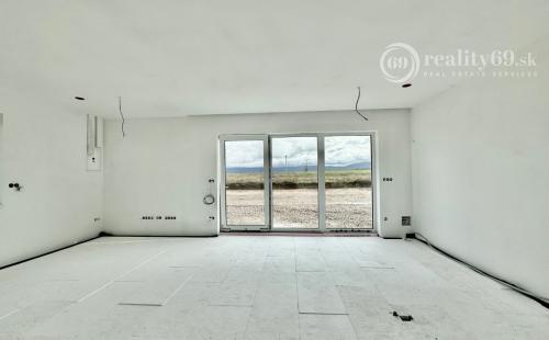 BELŽA - HOLODOM - KVALITNÁ  NOVOSTAVBA 4 IZBOVÉHO RD.