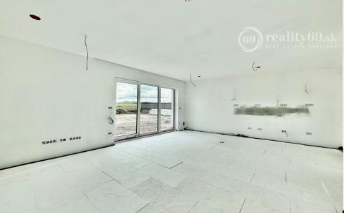 BELŽA - HOLODOM - KVALITNÁ  NOVOSTAVBA 4 IZBOVÉHO RD.