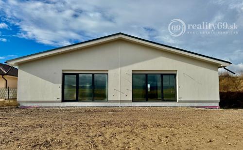 BELŽA - HOLODOM - KVALITNÁ  NOVOSTAVBA 4 IZBOVÉHO RD.