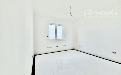 BELŽA - HOLODOM - KVALITNÁ  NOVOSTAVBA 4 IZBOVÉHO RD.