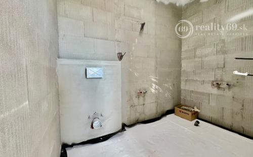 BELŽA - HOLODOM - KVALITNÁ  NOVOSTAVBA 4 IZBOVÉHO RD.