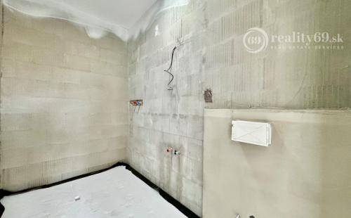 BELŽA - HOLODOM - KVALITNÁ  NOVOSTAVBA 4 IZBOVÉHO RD.