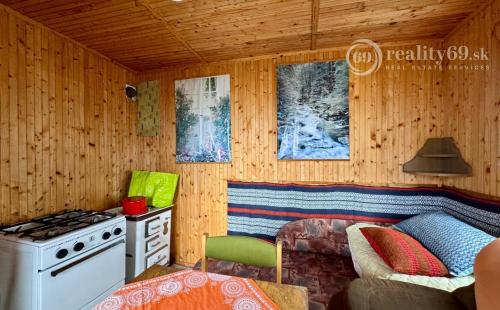 MAĎARSKO - BODVASZILAS VINNÁ PIVNICA, CHATA< S POZEMKOM 3000 M2.