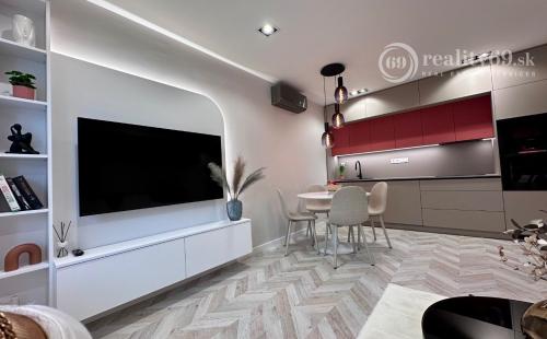 SEVER -  HLINKOVA - 4 IZBOVÝ LUXUSNÝ MODERNÝ BYT 83 M2 V TOP LOKALITE