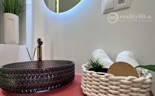 SEVER -  HLINKOVA - 4 IZBOVÝ LUXUSNÝ MODERNÝ BYT 83 M2 V TOP LOKALITE