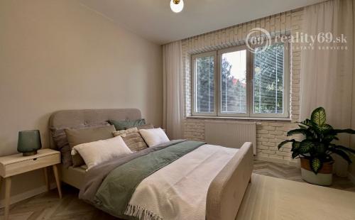 SEVER -  HLINKOVA - 4 IZBOVÝ LUXUSNÝ MODERNÝ BYT 83 M2 V TOP LOKALITE