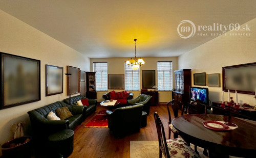 HISTORICKÉ CENTRUM MESTA - ŠTEFÁNIKOVA LUXUSNÝ BYT PRE NÁROČNÉHO KLIENTA 140 M2.