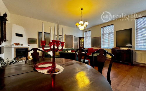 HISTORICKÉ CENTRUM MESTA - ŠTEFÁNIKOVA LUXUSNÝ BYT PRE NÁROČNÉHO KLIENTA 140 M2.