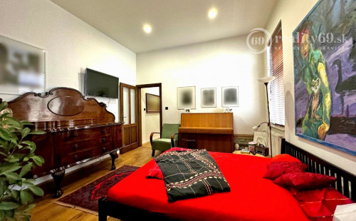 HISTORICKÉ CENTRUM MESTA - ŠTEFÁNIKOVA LUXUSNÝ BYT PRE NÁROČNÉHO KLIENTA 140 M2.