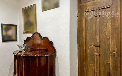 HISTORICKÉ CENTRUM MESTA - ŠTEFÁNIKOVA LUXUSNÝ BYT PRE NÁROČNÉHO KLIENTA 140 M2.