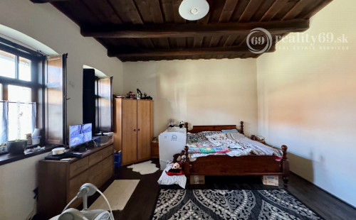 MAĎARSKO - SZIN - PEKNÝ 3 IZBOVÝ RODINNÝ DOM, POZEMOK 2200 M2.