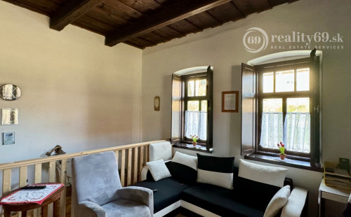 MAĎARSKO - SZIN - PEKNÝ 3 IZBOVÝ RODINNÝ DOM, POZEMOK 2200 M2.