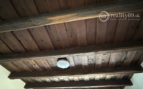 MAĎARSKO - SZIN - PEKNÝ 3 IZBOVÝ RODINNÝ DOM, POZEMOK 2200 M2.