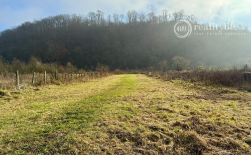 MAĎARSKO - SZIN - PEKNÝ 3 IZBOVÝ RODINNÝ DOM, POZEMOK 2200 M2.