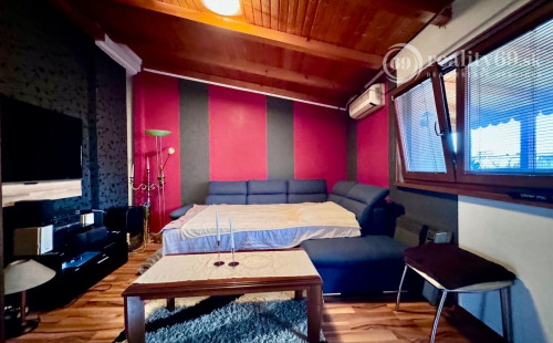 CENTRUM MESTA - MASARYKOVA DVOJGENERAČNÝ 5 IZBOVÝ BYT 230 M2.