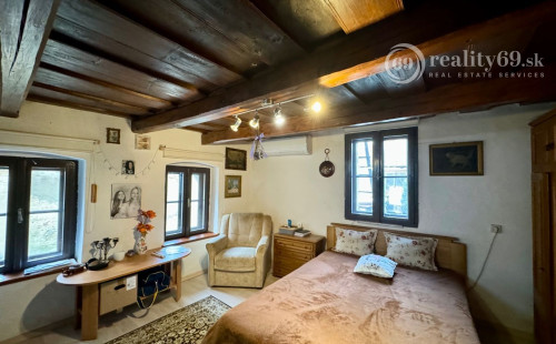 MAĎARSKO - GÖNC PEKNÝ 3 IZBOVÝ RODINNÝ DOM.