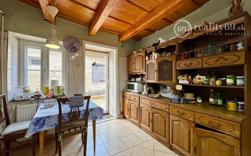 MAĎARSKO - GÖNC PEKNÝ 3 IZBOVÝ RODINNÝ DOM.