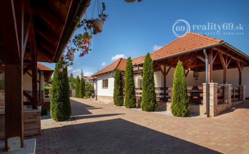 MAĎARSKO - MESZES TOP PENZIÓN BLÍZKO JAZERA, VÝBORNÁ INVESTÍCIA.