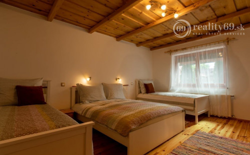 MAĎARSKO - MESZES TOP PENZIÓN BLÍZKO JAZERA, VÝBORNÁ INVESTÍCIA.