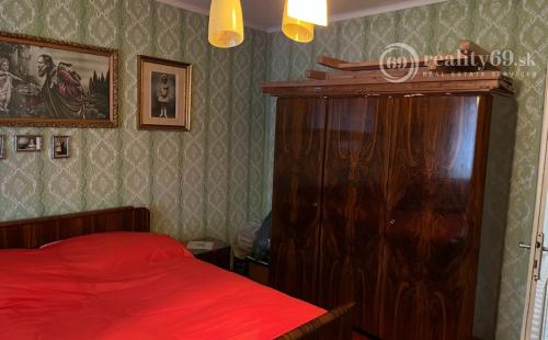 PLOSKÉ - ORTÁŠE POSCHODOVÝ RODINNÝ DOM IBA 16 KM OD KOŠÍC