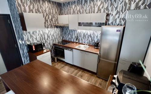 FURČA - KOMPLEX NA HORE - 2 IZBOVÝ KOMPLETNE ZARIADENÝ BYT 56 M2.