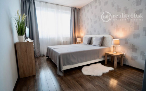 FURČA - KOMPLEX NA HORE - 2 IZBOVÝ KOMPLETNE ZARIADENÝ BYT 56 M2.