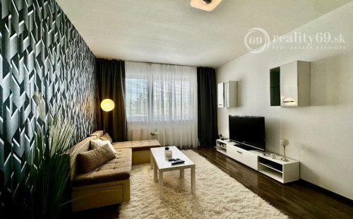 FURČA - KOMPLEX NA HORE - 2 IZBOVÝ KOMPLETNE ZARIADENÝ BYT 56 M2.