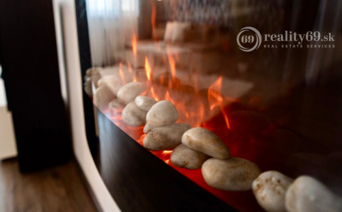 FURČA - KOMPLEX NA HORE - 2 IZBOVÝ KOMPLETNE ZARIADENÝ BYT 56 M2.