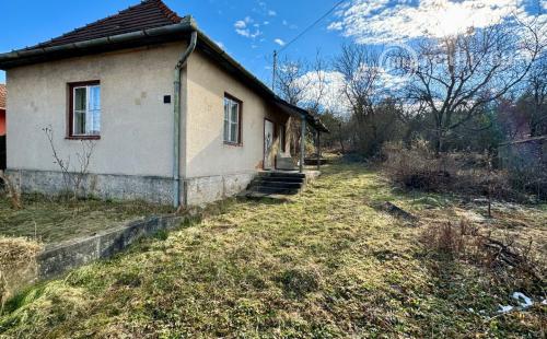 MAĎARSKO - RUDABÁNYA 1 IZBOVÝ RODINNÝ DOM S POZEMKOM 839 M2