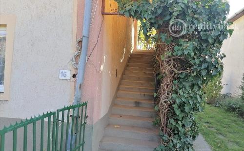 REZERVOVANÉ - MAĎARSKO - NOVAJIDRANY PEKNÝ 6 IZBOVÝ POSCHODOVÝ RODINNÝ DOM, KUCHYŇA, KÚPEĽŇA, POZEMOK 800 M2.