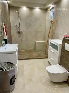 MAĎARSKO - NOVAJIDRANY - RODINNÉ SÍDLO S FANTASTICKÝM POZEMKOM.