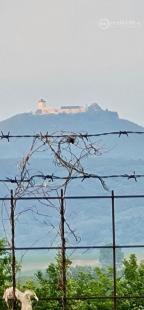 MAĎARSKO - NOVAJIDRANY - RODINNÉ SÍDLO S FANTASTICKÝM POZEMKOM.