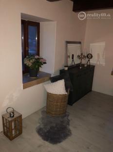 MAĎARSKO - KÉKED 3 IZBOVÝ RODINNÝ DOM S PEKNÝM POZEMKOM POHRANIČNÁ OBLASŤ.