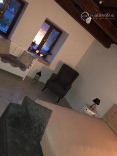 MAĎARSKO - KÉKED 3 IZBOVÝ RODINNÝ DOM S PEKNÝM POZEMKOM POHRANIČNÁ OBLASŤ.