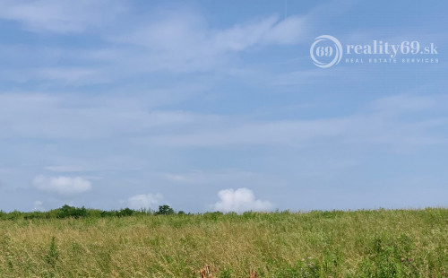 JUH - OBCHVAT SMER OPTIMA 5.970 M2 NA STAVBU PUMPY, SHOWROOMU, AUTOMYVÁRNE, SERVISU.