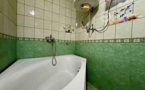 MAĎARSKO - SZENDRO PEKNÝ 4 IZBOVÝ POSCHODOVÝ RODINNÝ DOM.