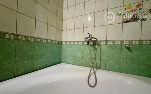 MAĎARSKO - SZENDRO PEKNÝ 4 IZBOVÝ POSCHODOVÝ RODINNÝ DOM.