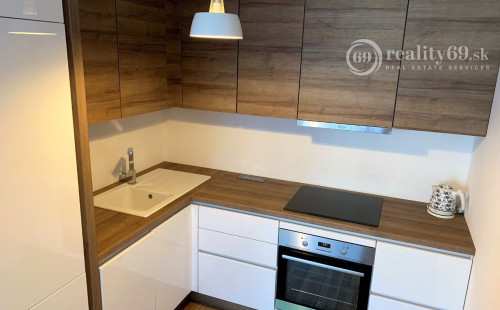 REZERVOVANÉ - NOVÁ TERASA -  2 IZBOVÝ BYT NOVOSTAVBA 57 M2 S VEĽKOU TERASOU, PARKOVACIE MIESTO, KOMORA