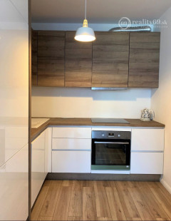 REZERVOVANÉ - NOVÁ TERASA -  2 IZBOVÝ BYT NOVOSTAVBA 57 M2 S VEĽKOU TERASOU, PARKOVACIE MIESTO, KOMORA