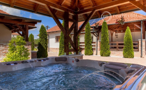 MAĎARSKO - MESZES TOP PENZIÓN BLÍZKO JAZERA, VÝBORNÁ INVESTÍCIA.