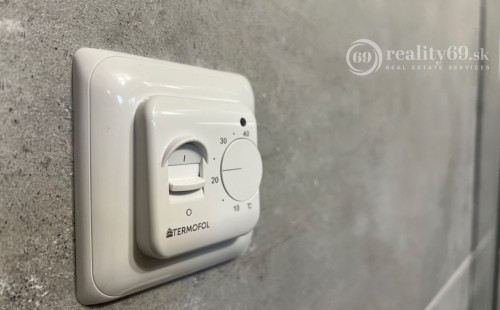 VEĽKÁ DOMAŠA - VALKOV APARTMÁNOVÝ DOM SO 6 OBYTNÝMI JEDNOTKAMI.