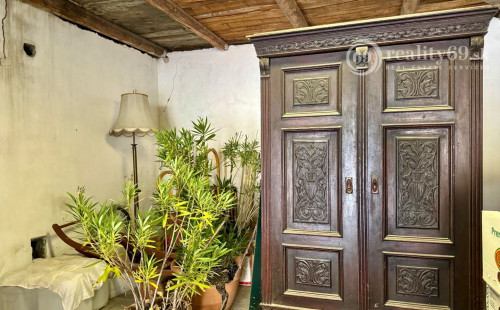 MAĎARSKO - TÁLLYA SUPER 3 IZBOVÝ RODINNÝ DOM V TOKAJSKEJ VINOHRADNÍCKEJ OBLASTI.