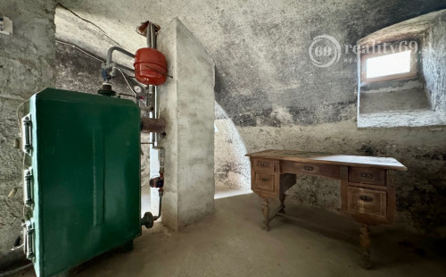 MAĎARSKO - TÁLLYA SUPER 3 IZBOVÝ RODINNÝ DOM V TOKAJSKEJ VINOHRADNÍCKEJ OBLASTI.