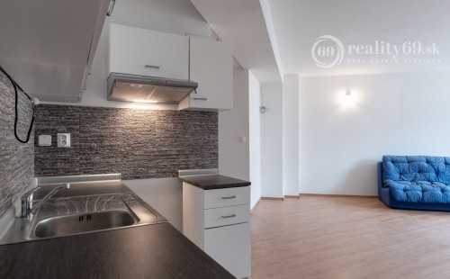 MARIÁNKA - 2 IZBOVÝ BYT 55 M2 VHODNÝ AJ NA PODNIKANIE.