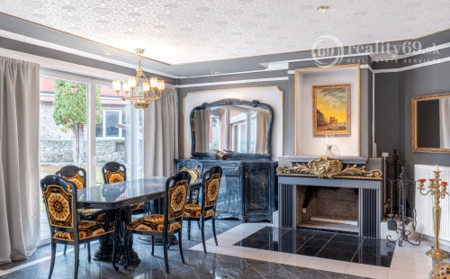 MARIÁNKA - TOP PONUKA PENZÓN S 13 IZBAMI, VINÁREŇ, BAZÉN, ALTÁNOK - SUPER STAV.